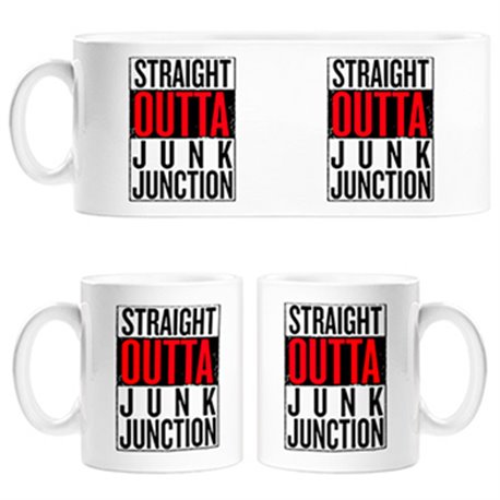 Taza Straight Outta Junk Junction