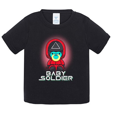 Camiseta bebé parodia kawaii del juego del calamar baby soldier