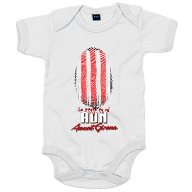 Body bebé lo tengo en mi ADN futbolero de Girona